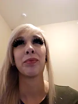 AmethystFoxx online show from December 2025 12:13:02 AM