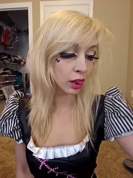 AmethystFoxx online show from October 2025 09:38:01 PM