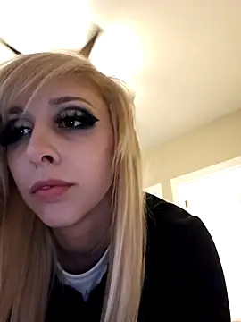 AmethystFoxx online show from November 2025 09:48:02 PM