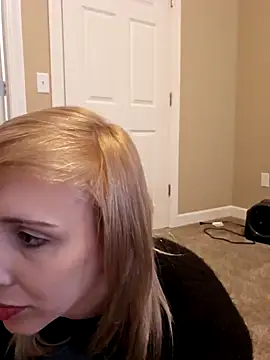 AmethystFoxx online show from February 2026 10:29:01 PM