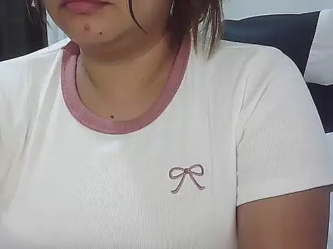 Snapshot of wild_amber25 chatting on February 2026 09:54:02 PM wild amber25 online show from February 2026 09:54:02 PM