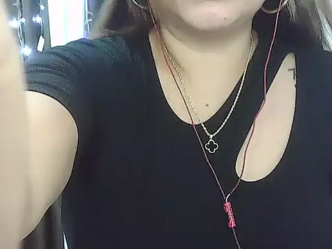 Snapshot of wild_amber25 chatting on January 2026 03:38:02 PM wild amber25 online show from January 2026 03:38:02 PM