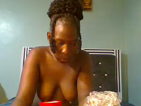 Snapshot of blackcuteebony chatting on March 2025 07:45:01 AM blackcuteebony online show from March 2025 07:45:01 AM