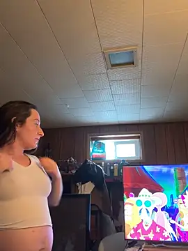 Mini And The Bear online show from March 2026 05:46:02 PM