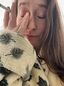 Mini And The Bear online show from March 2026 03:33:01 PM