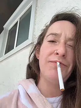 Mini And The Bear online show from February 2026 04:29:01 PM