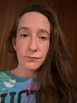 Mini And The Bear online show from February 2026 07:03:01 PM