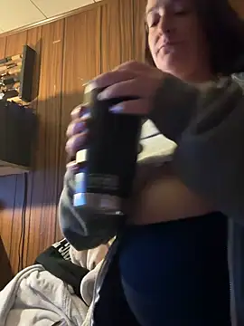 Mini And The Bear online show from February 2026 12:00:01 AM