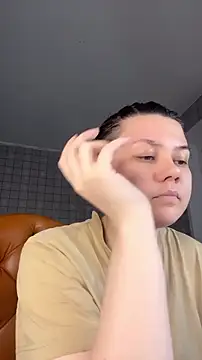 Snapshot of NinaVI chatting on February 2026 08:10:01 PM NinaVI online show from February 2026 08:10:01 PM