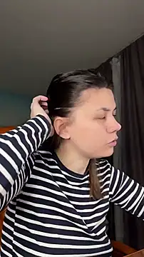 Snapshot of NinaVI chatting on February 2025 05:58:02 PM NinaVI online show from February 2025 05:58:02 PM