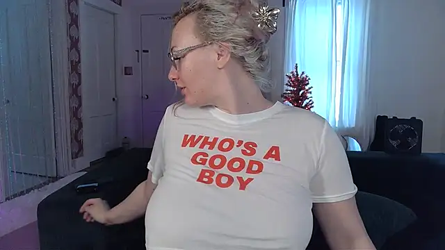 ashleyblaydex online show from December 2025 08:08:02 PM