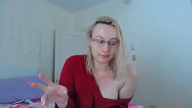 ashleyblaydex online show from February 2026 08:31:02 PM