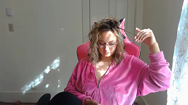 ashleyblaydex online show from May 2026 09:02:01 PM
