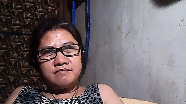 sweetsosie18 online show from March 2026 06:15:02 PM