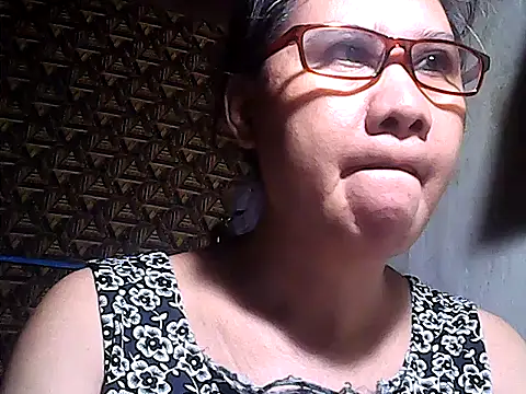 sweetsosie18 online show from May 2026 12:49:01 AM