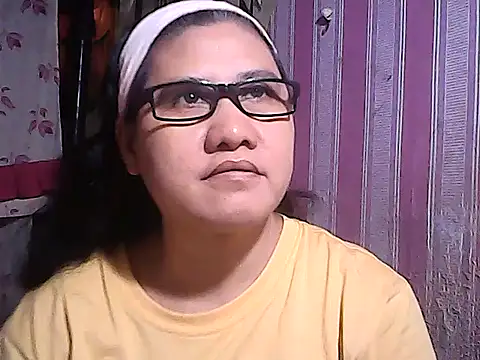 Snapshot of sweetsosie18 chatting on September 2025 12:08:02 PM sweetsosie18 online show from September 2025 12:08:02 PM