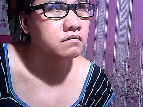 Snapshot of sweetsosie18 chatting on October 2025 04:13:02 AM sweetsosie18 online show from October 2025 04:13:02 AM