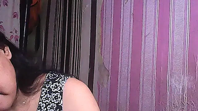 Snapshot of sweetsosie18 chatting on September 2025 07:19:01 AM sweetsosie18 online show from September 2025 07:19:01 AM