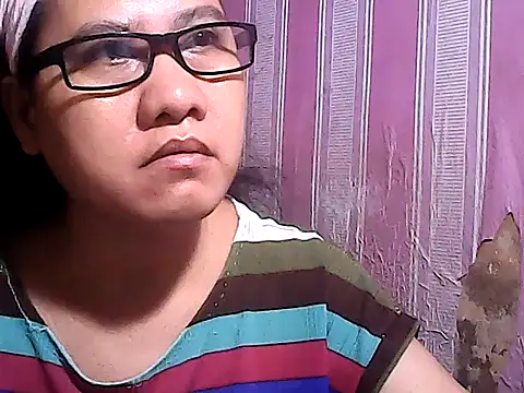 Snapshot of sweetsosie18 chatting on October 2025 10:28:02 AM sweetsosie18 online show from October 2025 10:28:02 AM