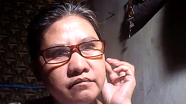 sweetsosie18 online show from May 2026 06:39:01 AM