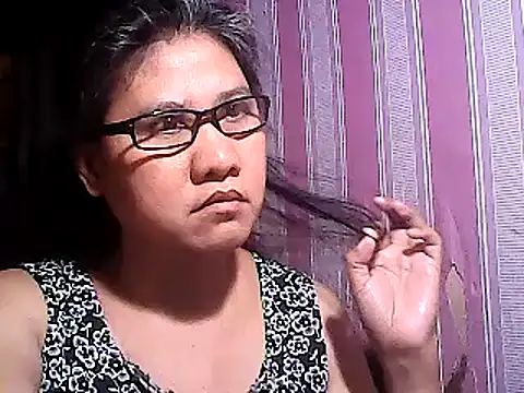 Snapshot of sweetsosie18 chatting on March 2025 07:33:02 AM sweetsosie18 online show from March 2025 07:33:02 AM