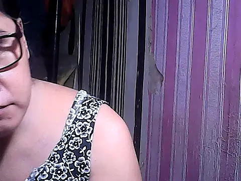 sweetsosie18 online show from November 2025 08:01:02 PM