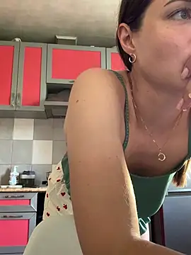 SeducingYoghourt online show from June 2026 01:30:01 PM