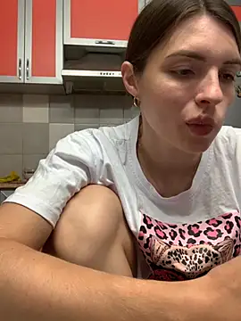 SeducingYoghourt online show from September 2025 03:41:02 PM