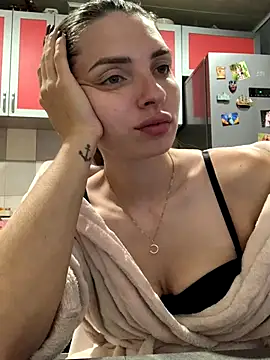 SeducingYoghourt online show from October 2025 03:02:01 PM