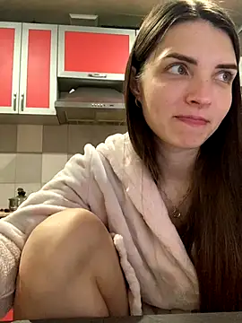 SeducingYoghourt online show from October 2025 03:00:01 PM