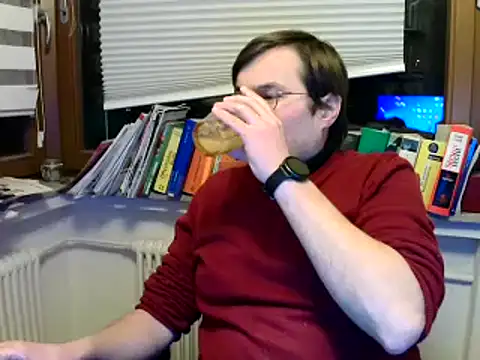 Snapshot of makau1 chatting on January 2025 08:48:02 PM makau1 online show from January 2025 08:48:02 PM