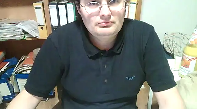 Snapshot of makau1 chatting on January 2025 11:56:01 PM makau1 online show from January 2025 11:56:01 PM