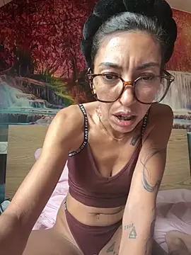 amanilouve online show from March 2026 10:52:02 AM