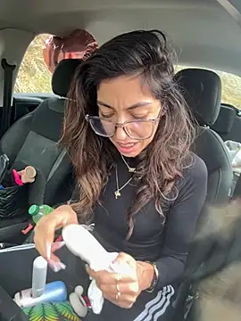 amanilouve online show from February 2026 11:40:01 AM