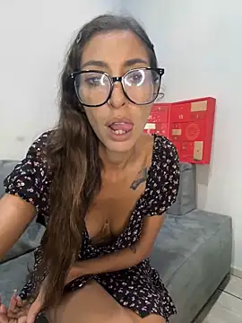 Snapshot of amanilouve chatting on March 2025 07:14:01 AM amanilouve online show from March 2025 07:14:01 AM