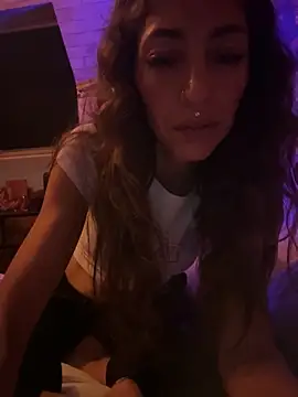 amanilouve online show from March 2026 08:45:02 PM