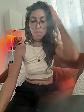 amanilouve online show from March 2026 10:27:02 AM