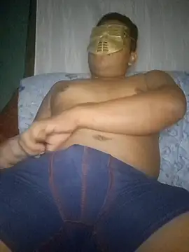 Efrain2090 online show from September 2025 06:06:02 AM