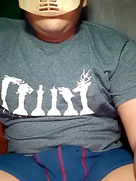 Efrain2090 online show from December 2025 03:40:02 AM