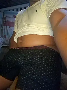 Efrain2090 online show from December 2024 09:59:02 AM