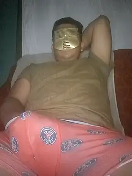 Efrain2090 online show from December 2025 10:25:01 AM