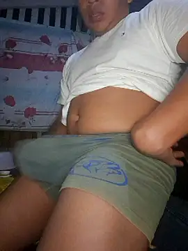 Efrain2090 online show from March 2025 07:19:02 AM