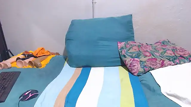 MatureBootyBabe4Uxx online show from May 2026 02:57:01 PM