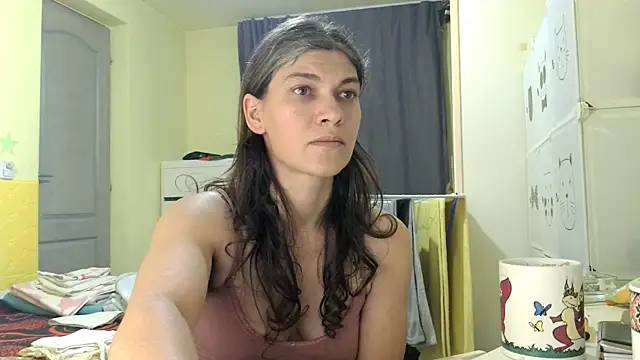 Snapshot of MercyLove chatting on December 2025 04:34:02 PM MercyLove online show from December 2025 04:34:02 PM