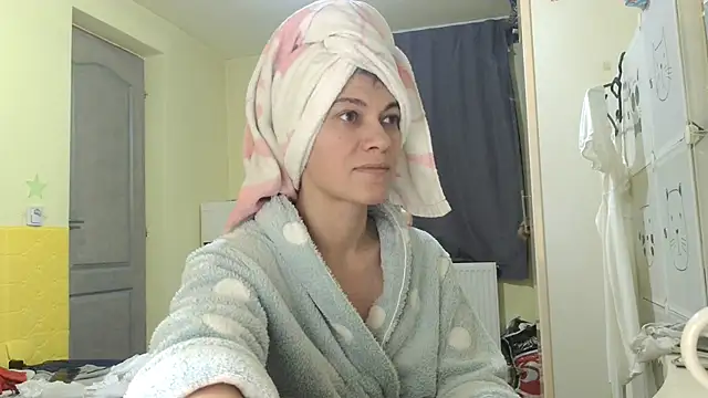 Snapshot of MercyLove chatting on February 2026 02:50:01 PM MercyLove online show from February 2026 02:50:01 PM