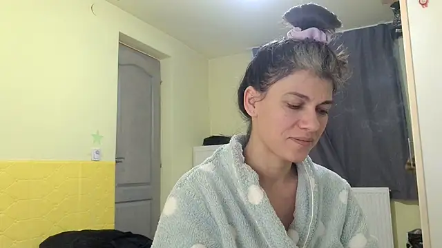 Snapshot of MercyLove chatting on February 2026 02:39:02 PM MercyLove online show from February 2026 02:39:02 PM