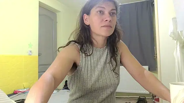 Snapshot of MercyLove chatting on February 2026 07:10:01 PM MercyLove online show from February 2026 07:10:01 PM