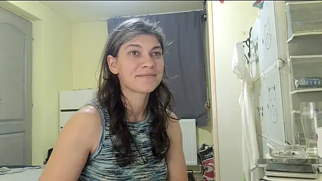 Snapshot of MercyLove chatting on February 2026 04:51:01 PM MercyLove online show from February 2026 04:51:01 PM