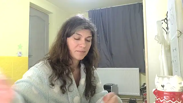 Snapshot of MercyLove chatting on February 2026 03:23:01 PM MercyLove online show from February 2026 03:23:01 PM