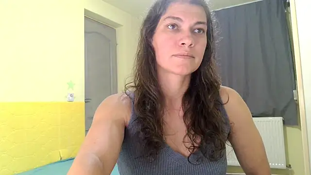 Snapshot of MercyLove chatting on October 2025 03:22:02 PM MercyLove online show from October 2025 03:22:02 PM